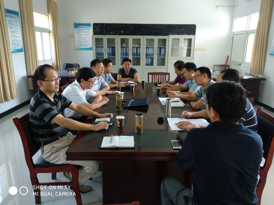 谢区教育局领导莅临杨公中学检查工作并慰问一线教师_淮南市谢家集区