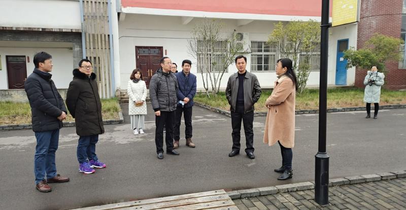 区委副书记陈亚东深入学校开展调研_淮南市谢家集区人民政府
