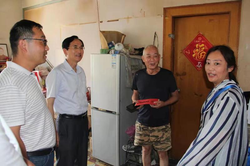 潘国平赴谢家集街道走访慰问困难群众并开展调研工作_淮南市谢家集区