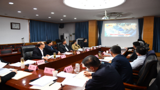 谢家集区委理论中心组召开专题学习会议
