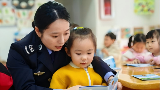 法治“童”行！司法所阿姨把《未成年人保护法》搬进幼儿园啦